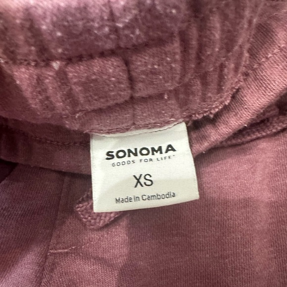 Sonoma Shorts - Picture 2 of 3